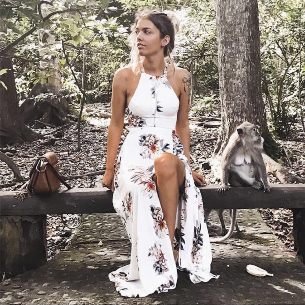 Backless Chic Halter Maxi Slit Dress - Picture 2 of 6